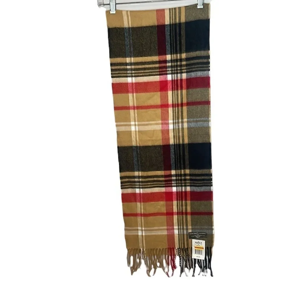 D&Y Softer Than Cashmere Plaid Scarf. New With Tags.